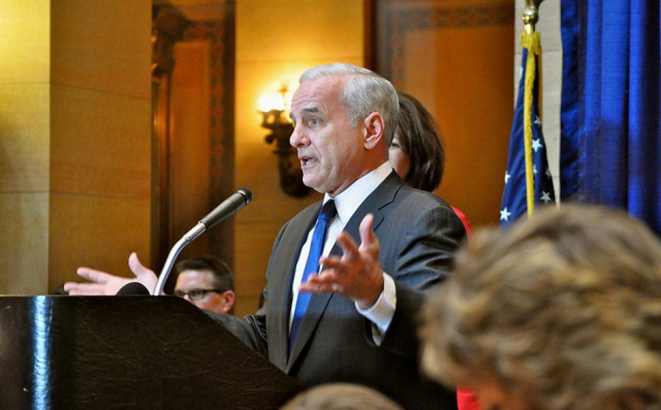 Governor Dayton proclaims September Farm to School Month in Minnesota