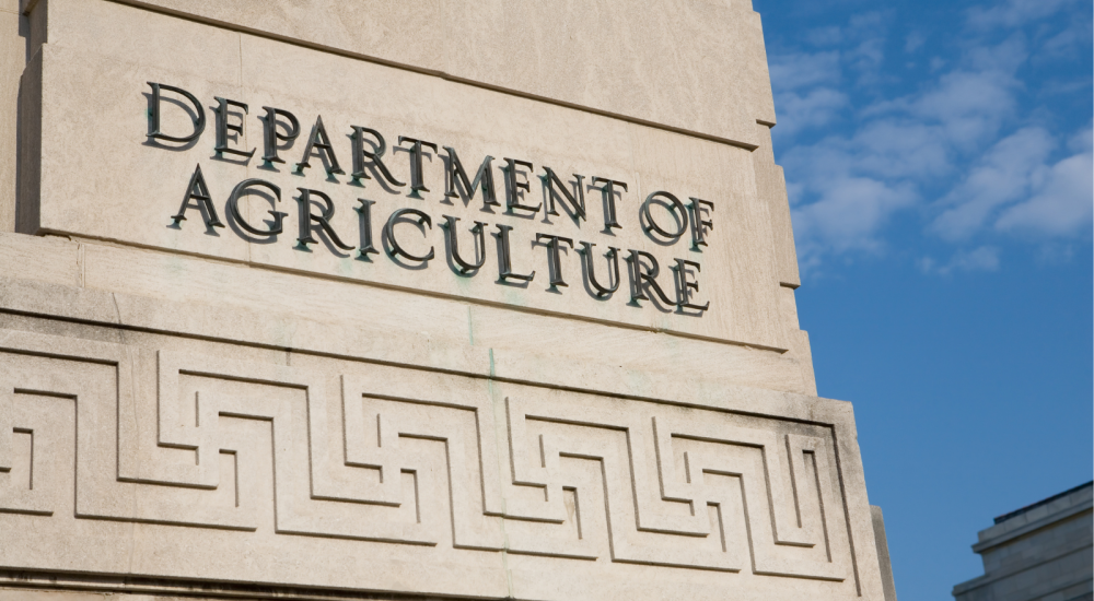 sign on building reading "Department of Agriculture"