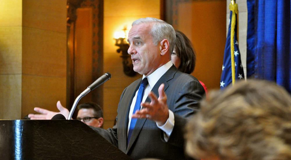 Governor Dayton proclaims September Farm to School Month in Minnesota