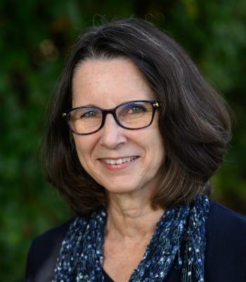 Karen Hansen-Kuhn headshot