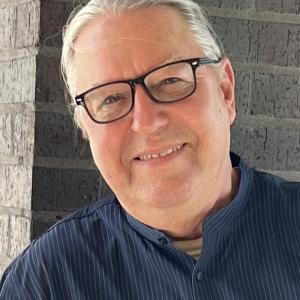 Joe Logan headshot